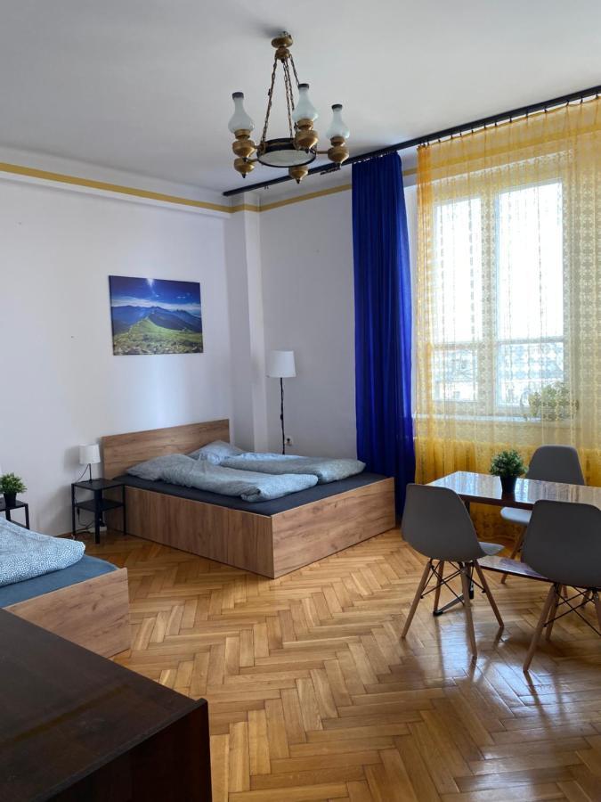 Vintage Rooms In Old Town Krasków Εξωτερικό φωτογραφία